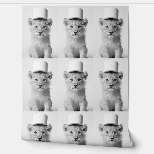 Funny Lion Cub Wearing Toilet Paper Hat Minimalist Tapete (Abrollen)