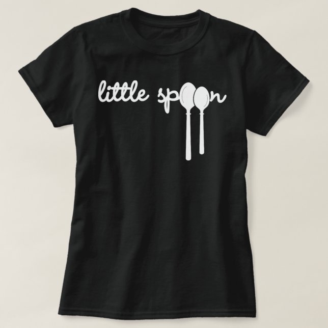 Funny Little Spoon In Big Little Spooning Couple L T-Shirt (Design vorne)
