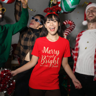 Funny Merry Bright und betrunkene Drehbücher moder T-Shirt
