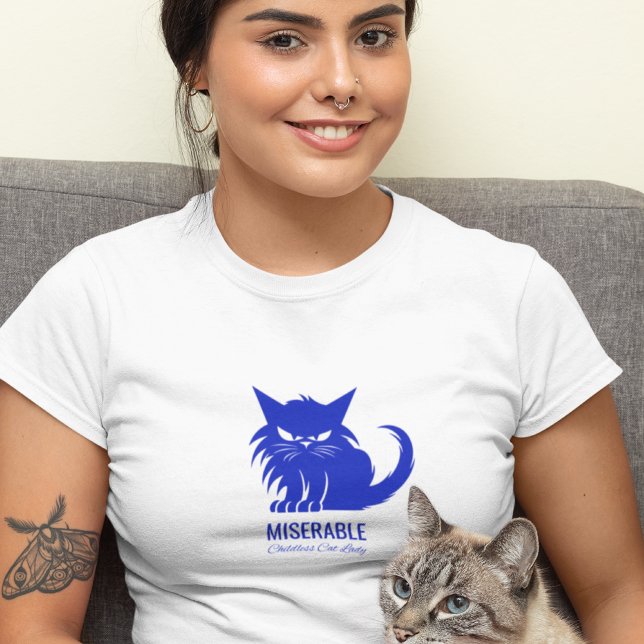 Funny Miserable Childless Cat Lady T-Shirt (Von Creator hochgeladen)