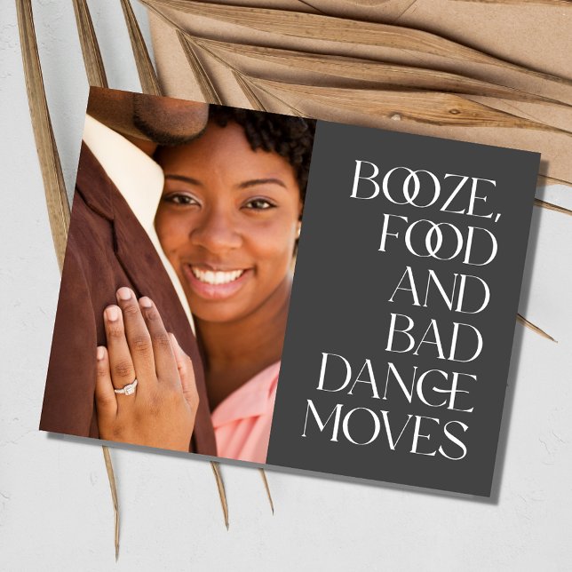 Funny Modern Foto Hochzeitbudget Save the Date Ankündigungspostkarte (Funny Modern Photo Wedding Budget Save the Date Postcard)