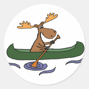 Funny Moose Canoeing Cartoon Runder Aufkleber