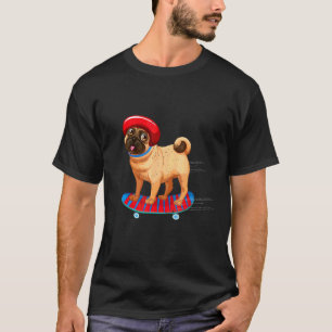 Funny Mops auf Skateboard in Beanie Hat Dog T-Shirt