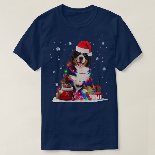 Funny Mountain Dog Tree Weihnachten Lichter Weihna T-Shirt (Design vorne)