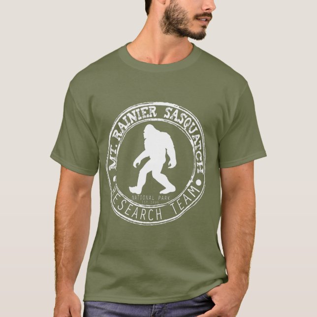 Funny Mt Rainier Nationalpark Sasquatch Team T-Shirt (Vorderseite)