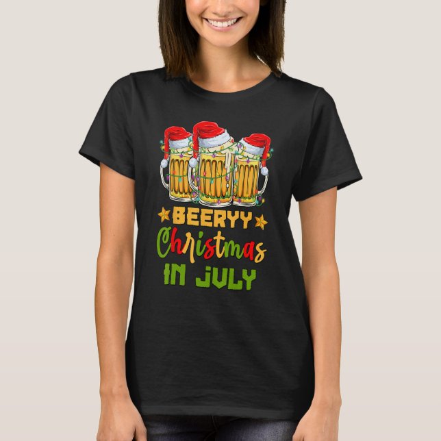 Funny Mugs Of Beer Lights Christmas In July Summer T-Shirt (Vorderseite)