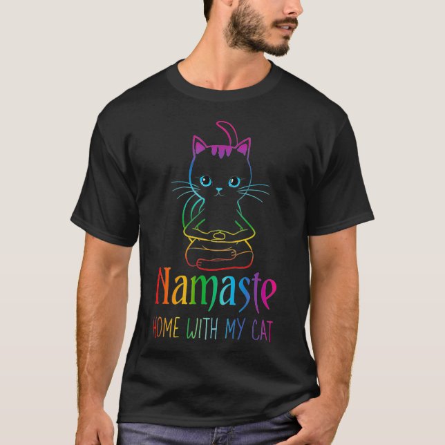 Funny Namaste Zuhause mit meiner Katze Namastay Ze T-Shirt (Vorderseite)