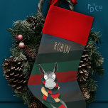 Funny Niedlich Winter Donkey Illustration Weihnachtsstrumpf<br><div class="desc">Die Fru Duck Co bringt Ihnen diese lustige Niedliche Winter Donkey Cartoon Illustration mit festlichem diagonalen Streifen Hintergrund. Handgezeichneter lustiger Charakter, um ein wenig lustigen Fru um das Haus hinzuzufügen. Spaß! Funny! Feierlich! Passen Sie es an! Personalisiere es! Gib es! Behalt es für dich! Fügen Sie ihm einen Namen hinzu...</div>