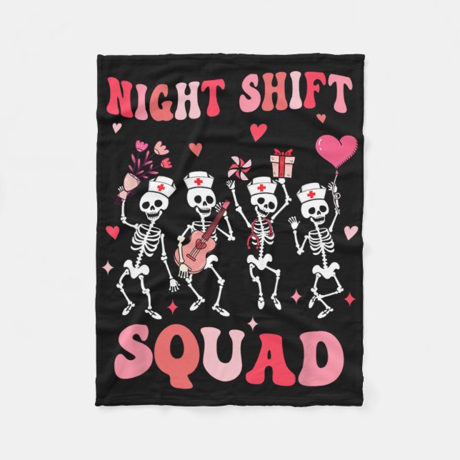 Funny Night Shift Squad Nurses Skeleton Dancing Va Fleecedecke (Vorderseite)