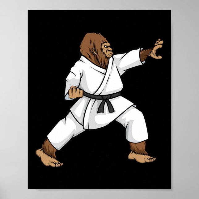Funny Ninja Bigfoot Doing Karate mit Samurai Desi Poster (Vorne)