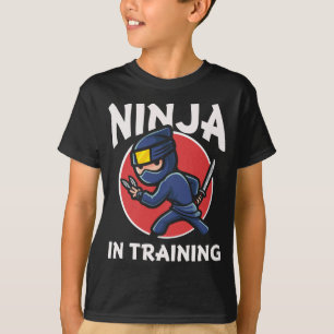 Funny Ninja Kind im Training T-Shirt