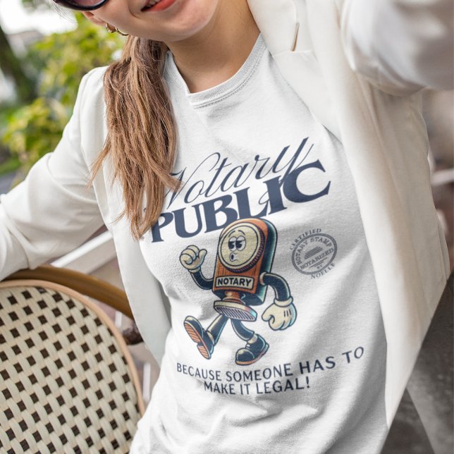 Funny Notary Public - Notar Spaß T-Shirt (Selfie of a woman wearing a funny notary public t-shirt with a cartoon stamp character)