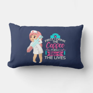Funny Nurse Sprichwort mit Big Hypodermic Needle Lendenkissen