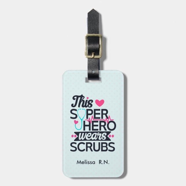 Funny Nursing Superhero Sprichwort Typografie Gepäckanhänger (Vorderseite vertikal)