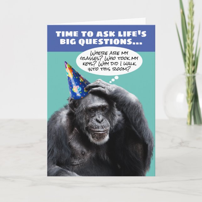 Funny Older Vergessful Chimpanzee Geburtstag Karte (Vorderseite)