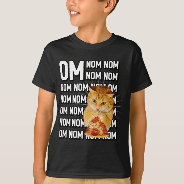 Funny Om Nom Nom Orange Cat Eating Pepperoni P T-Shirt (Vorderseite)