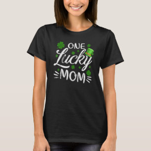 Funny One Lucky Mama Matching Family Saint Patrick T-Shirt