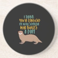 Funny Otter Cartoon Verwirrt mit Dam Beaver
