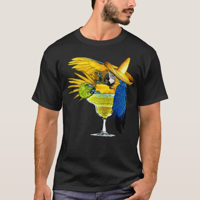 Funny Parrot in Margarita trinkt Glas T-Shirt (Vorderseite)