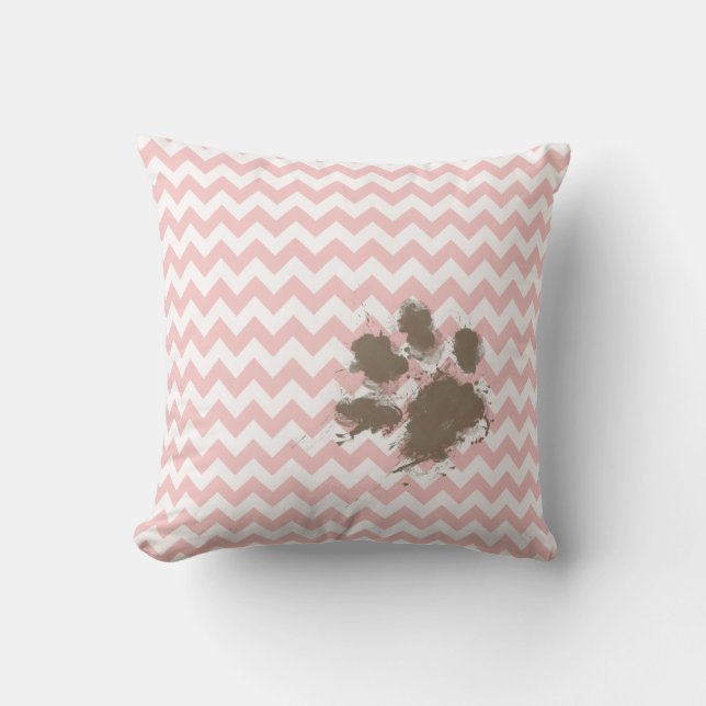 Funny Paw Print on Baby Pink, Light Pink Zickzack Kissen (Vorderseite)