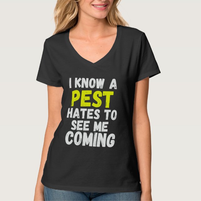 Funny pest control exterminator exterminating job  T-Shirt (Vorderseite)