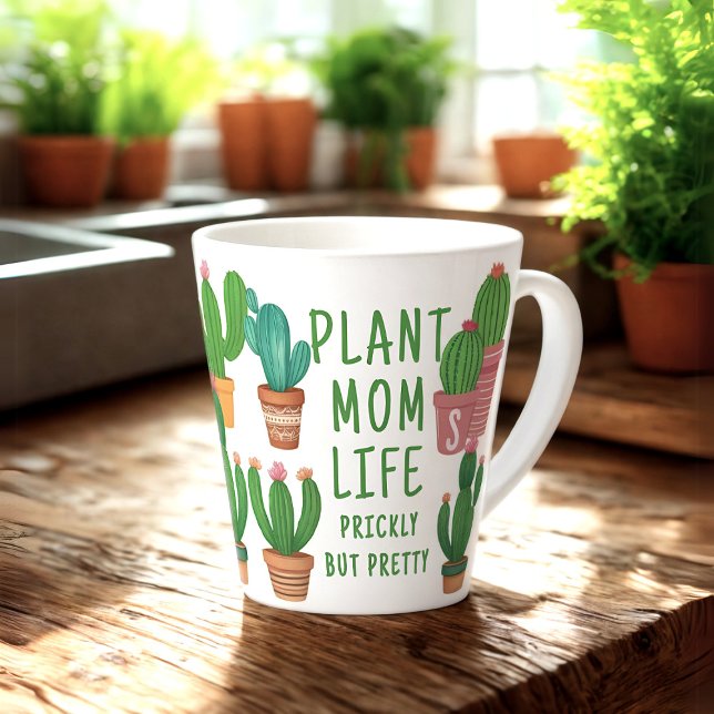 Funny Pflanze Mama Leben Prickly Kaktus Latte Tass Milchtasse (All about that Plant Mom Life? Add your initial to this cute cactus latte mug! Makes a great gift!)