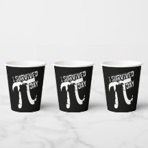 Funny Pi Symbol - Ich überlebte Pi Day Paper Cups