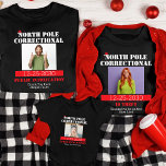 Funny Picture Matching Familie Weihnachten Pajama T-Shirt<br><div class="desc">Mit unserem Personalisierten Funny Picture Matching Familienweihnachtsfest Pajama Men's T - Shirt bringen Sie Feiertagsstimmung auf die nächste Ebene. Dieses farbenfrohe Shirt ist für all jene gedacht, die Spaß mit Tradition verbinden und ist ideal geeignet, um unvergessliche Erinnerungen zu schaffen. Mit einem spielerischen "North Pole Correctional"-Thema ist es ein lustiger...</div>