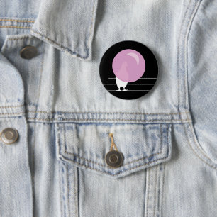 Funny Pink Bubble Gum Bird auf einem Draht schwarz Button