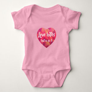 Funny Pink Herz Liebe Bitten, aber auch ich Valent Baby Strampler
