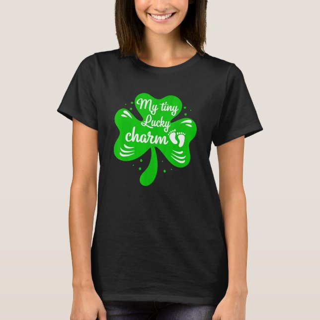 Funny Pregnancy Ankündigung Kleeblatt St Patricks T-Shirt (Vorderseite)