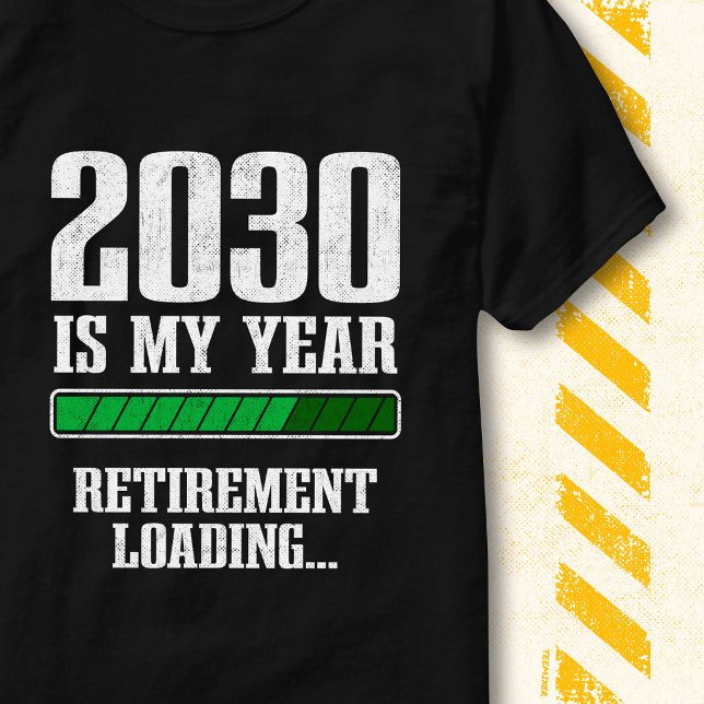 Funny Progress Bar Retired 2030 Retirement Loading T-Shirt (Von Creator hochgeladen)