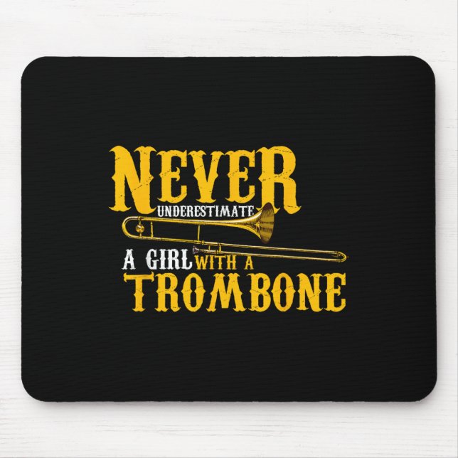 Funny Quote Play Never Underestimate A Girl With A Mousepad (Vorne)