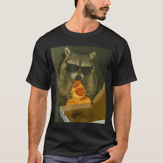 Funny Raccoon Eating Zza Animal Meme Raccoon  T-Shirt (Vorderseite)