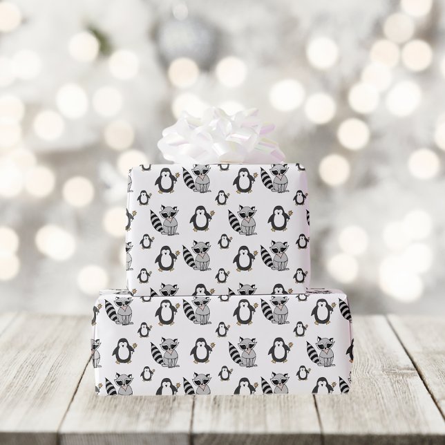 Funny Raccoon und Pinguin Pattern Geschenkpapier (Von Creator hochgeladen)
