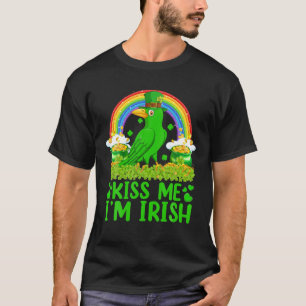 Funny Rainbow Kiss Me I'm Irish Raven Bird St Patr T-Shirt