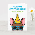 Funny Red Fawn French Bulldog Frenchie Birthday Ca Karte<br><div class="desc">Wenn Sie jemanden kennen, der französische Bullhunde Lieben hat und einen guten Spaß hat, ist diese lustige Geburtstagskarte ideal, um sie an ihrem besonderen Tag zu schicken. Das Design zeigt eine Cartoon-Art-Illustration eines französischen Bulldoggen mit einem Party Hut und Sonnenbrille in rot-braunen Farben mit der Aufschrift "Verzeihen Sie meinen Franzosen!...</div>