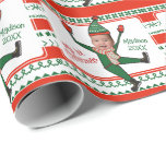 Funny Red Green Elf Mein erstes Weihnachts Custom Geschenkpapier<br><div class="desc">Die sonnige Elf zeichne tanzen,  auf einem festlichen grünen und roten Urlaubsmuster als Hintergrund. Laden Sie ein zugeschnittenes Foto,  ein Foto ohne Hintergrund oder ein Foto im Stile eines Passes. Platzhalter Foto Guthaben: Adam Winger,  von Unsplash. Vielen Dank</div>