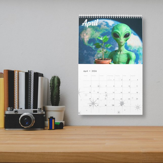 Funny Retro Alien Calendar - Außerirdischen unter  Kalender (Von Creator hochgeladen)