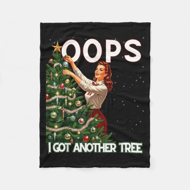 Funny Retro Christmas Oops I Got Another Tree  Fleecedecke (Vorderseite)