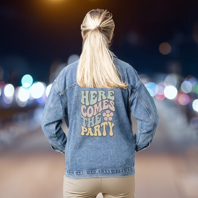 Funny Retro Junggeselinnen-Abschied Jeansjacke (Your bridesmaids & besties will love to be part of the bride squad bringing the party to your bach)