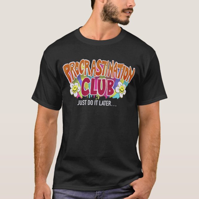Funny Retro Procrastination Club Rainbow  T-Shirt (Vorderseite)