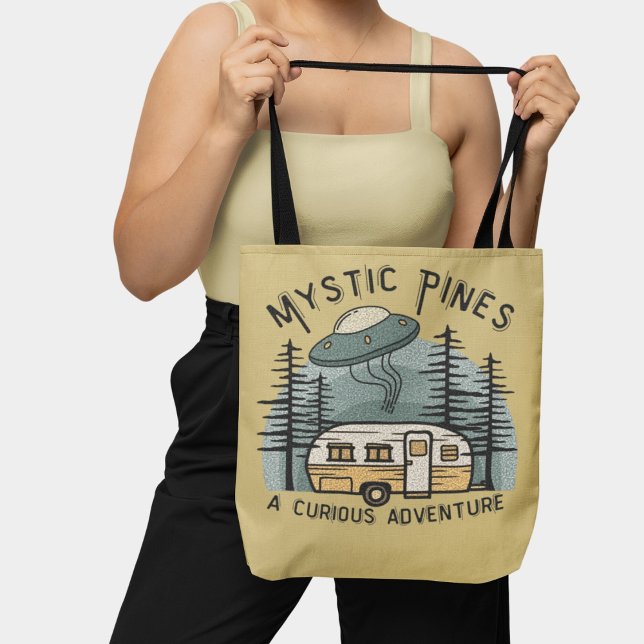 Funny Retro Sunset Camper Trailer Alien UFO (Von Creator hochgeladen)