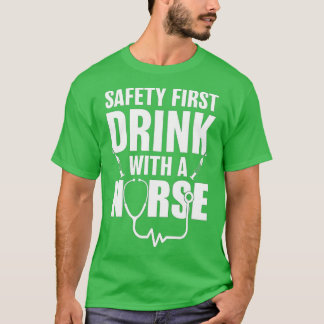 Funny RN Wertschätzung Geschenk Sicherheit Erster  T-Shirt