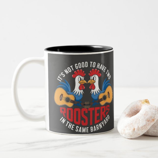 Funny Rooster Gitar Duo Wird Barnyard Music Humor Zweifarbige Tasse (Mit Donut)