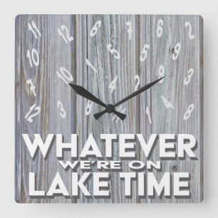 Funny Rustic Wood Lake Time Quadratische Wanduhr