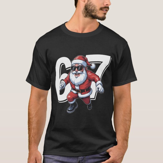 Funny Santa 67th Birthday Christmas Shirt for Men  (Vorderseite)