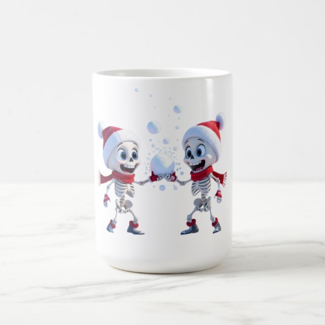 Funny Santa Skeletons Having a Snowball Fight  Kaffeetasse (Mittel)