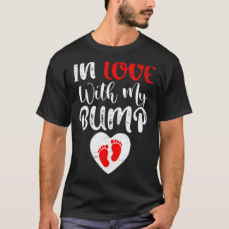 Funny Schwangerschaft Ankündigung in Liebe mit mei T-Shirt
