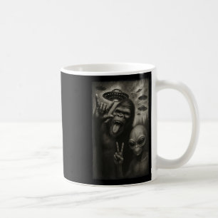 Funny Selfie Bigfoot Alien Sasquatch Rock On Hand Kaffeetasse